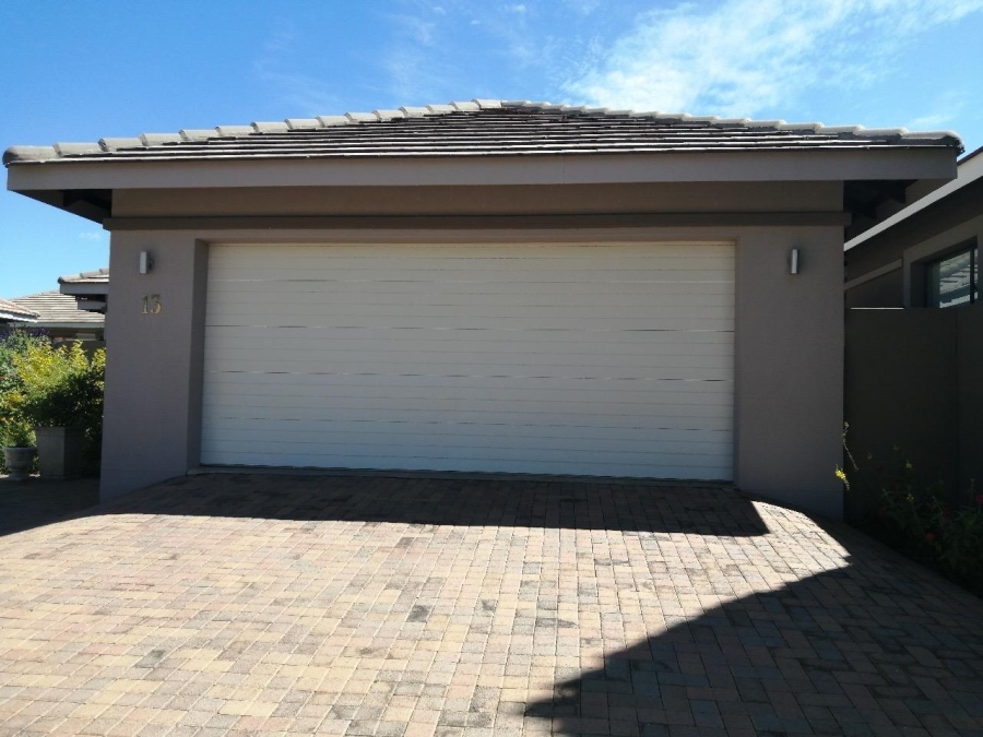 To Let 3 Bedroom Property for Rent in Wilkoppies North West